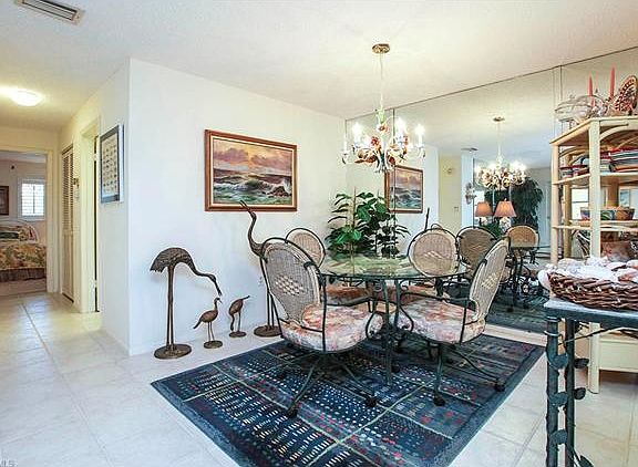 4th image of 1610 Middle Gulf Dr Unit B6