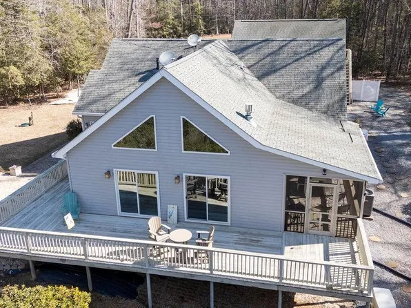 561 Skipjack Ln, Heathsville, VA 22473