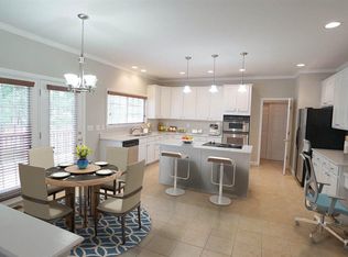 2504 Gregmoor Ct, Raleigh, NC 27614