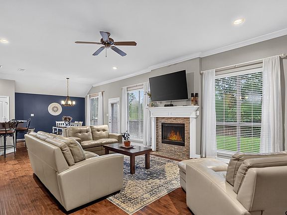 4th image of 10717 Westhaven Cir