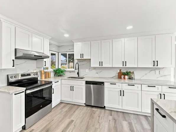 5831 Soltero Dr, San Jose, CA 95123