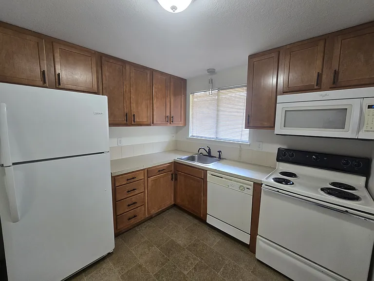 6624 McKinley Ave — Photo 5