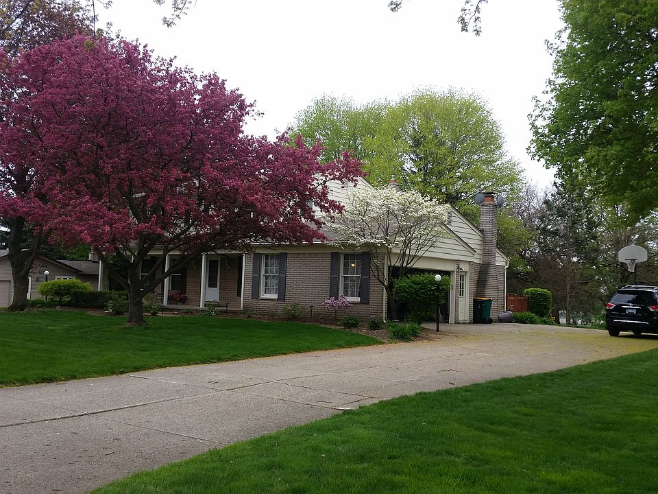1st image of 35157 Drake Heights Dr