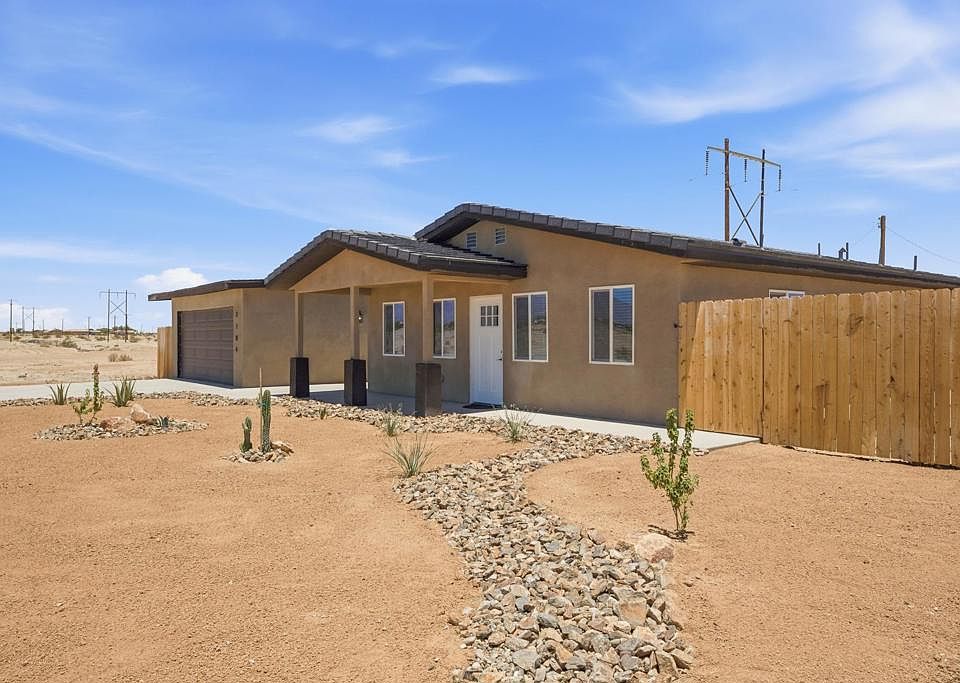 1st image of 2184 Riviera Cir