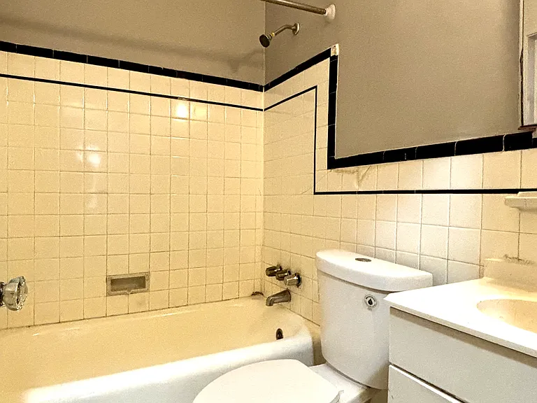 5510 1st St NW #8 — Photo 7