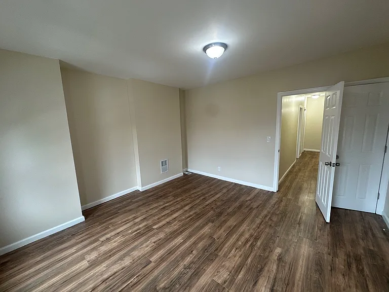 40 W End Ave — Photo 13