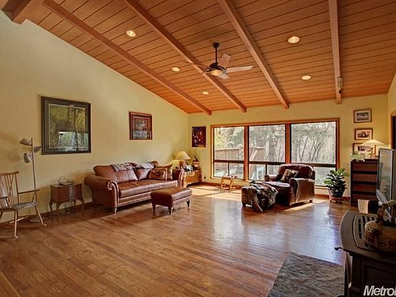 4th image of 5349 Crestline Dr