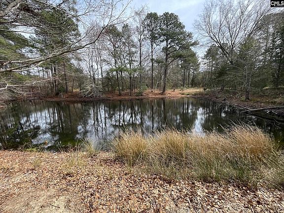 5th image of 684 Landis Rd