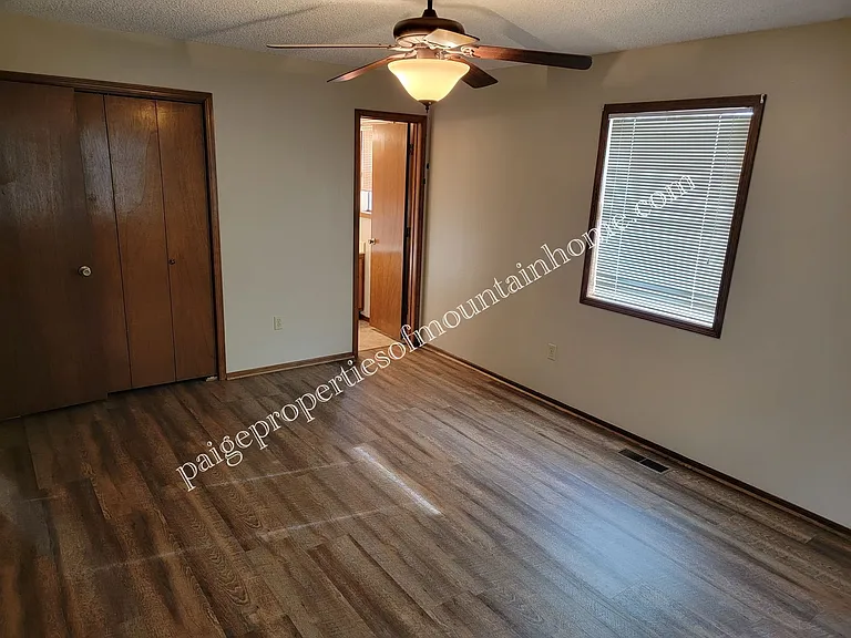 1309 Post Oak Rd — Photo 10