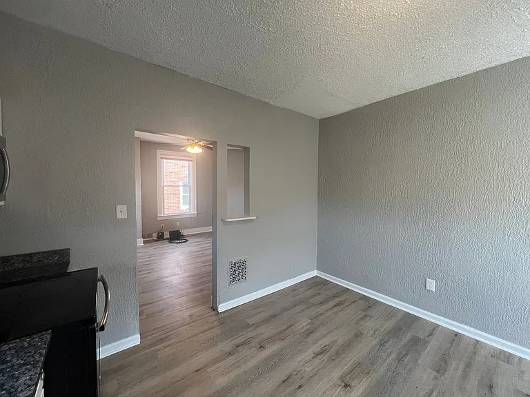 7429 Park Avenue — Photo 6