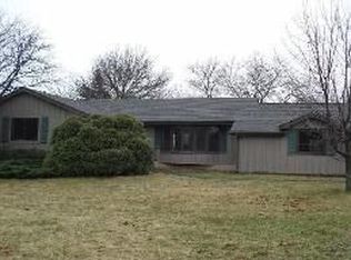7 Monaville Rd, Lake Villa, IL 60046