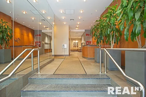 Rented by REAL New York | media 14