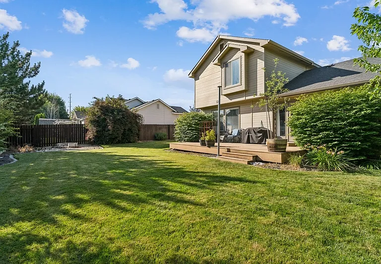 12398 W Tevoit St — Photo 31