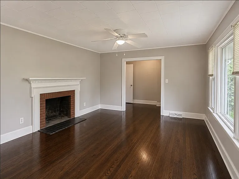 800 Mount Holly Huntersville Rd — Photo 8
