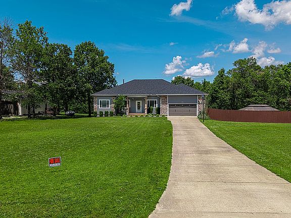 5th image of 672 Southern Cherokee Dr