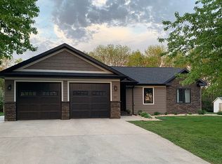 507 Mayberry Pl, Milbank, SD 57252