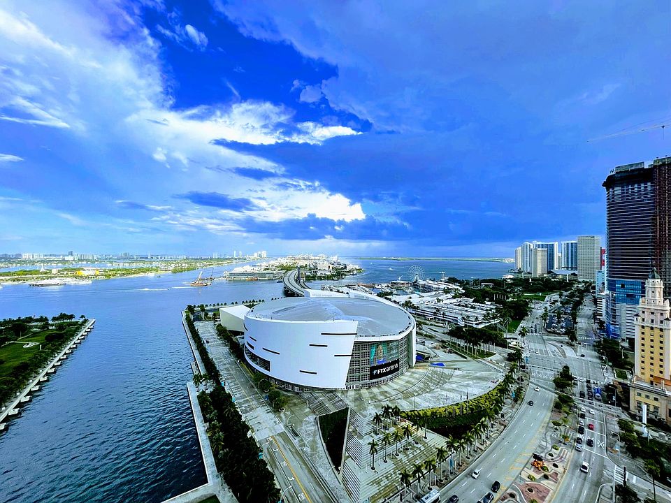 1st image of 888 Biscayne Blvd #4700