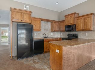 432 SW Carson Dr, Blue Springs, MO 64014