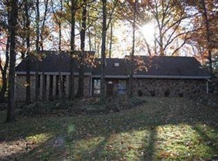 6174 1st Ave, Kent, OH 44240