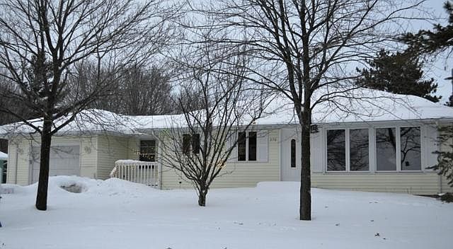 1st image of 376 Peterson Dr
