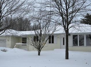 376 Peterson Dr, Dresser, WI 54009