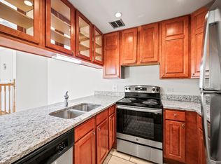 Natural Falls Resort Apartments, Woodridge, IL 60517