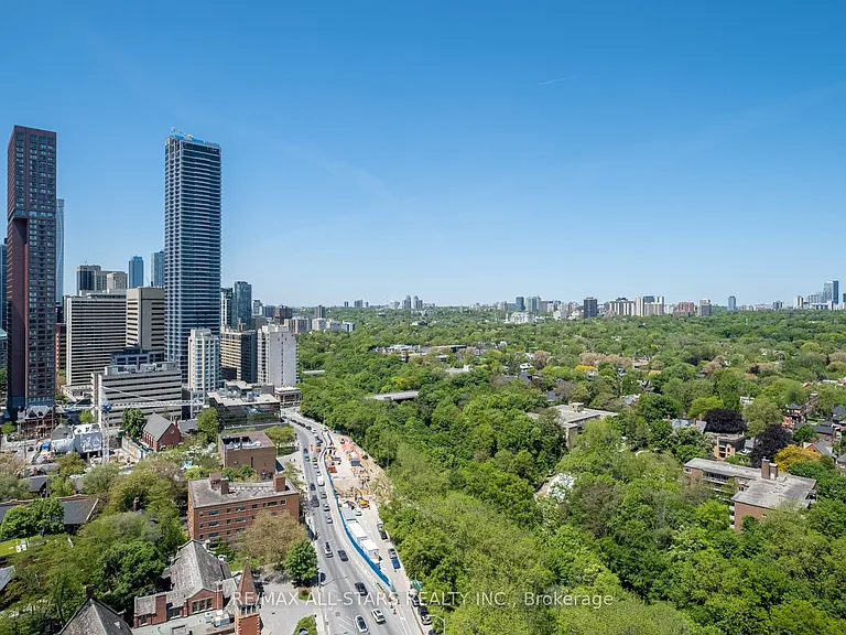 575 Bloor St E #2302 — Photo 24
