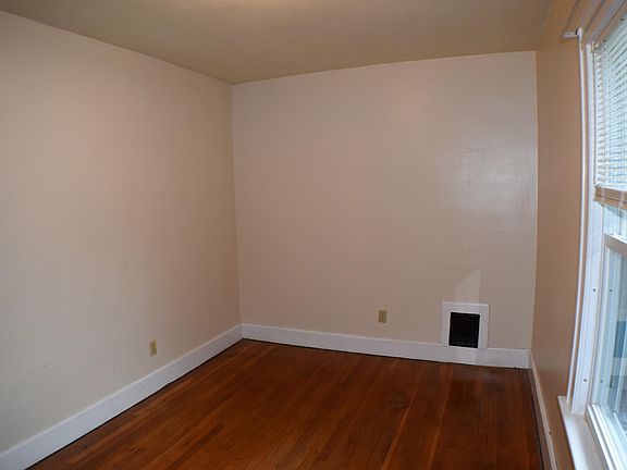 5th image of 1043 Chenango St APT 1