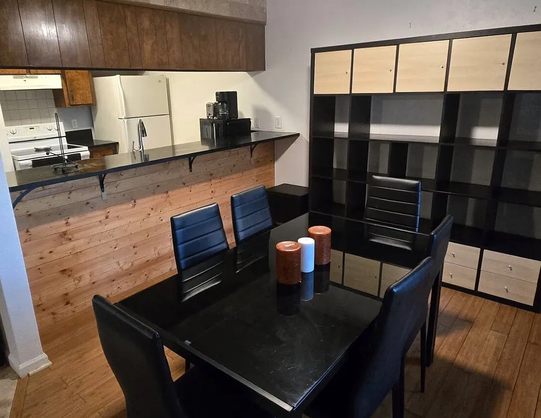 152 N Wilshire Dr — Photo 3