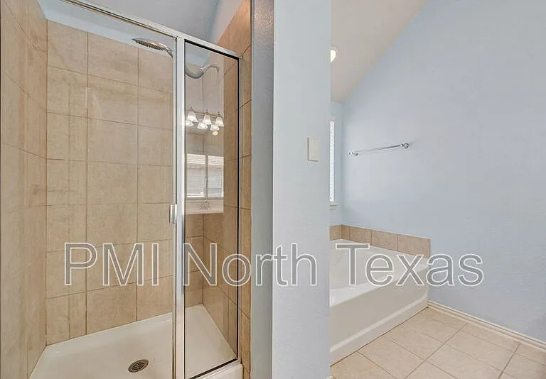 10516 Bolivar Dr — Photo 14