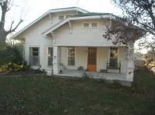 216 N Springfield St, Berryville, AR 72616