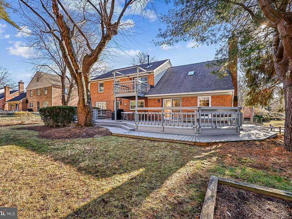 2nd image of 8809 Cold Spring Rd