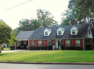 201 Springdale Dr, Thomaston, GA 30286