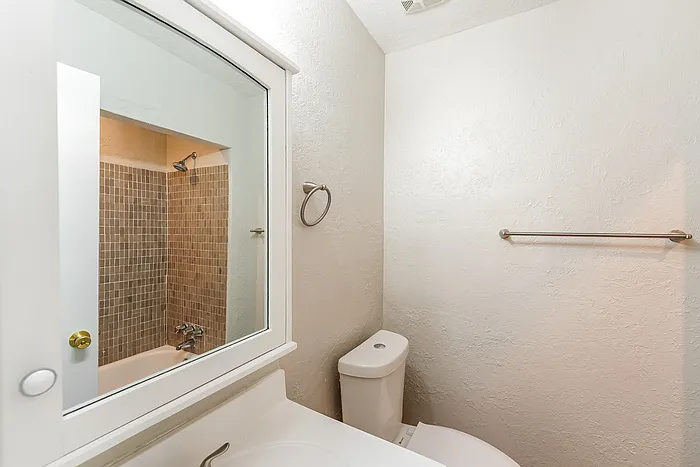 4390 Stone Ridge Cir — Photo 11