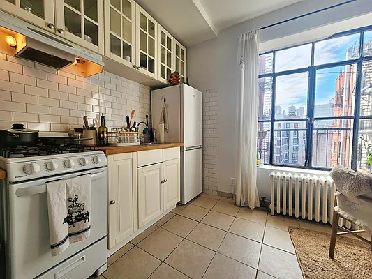 Rented by Compass | media 26