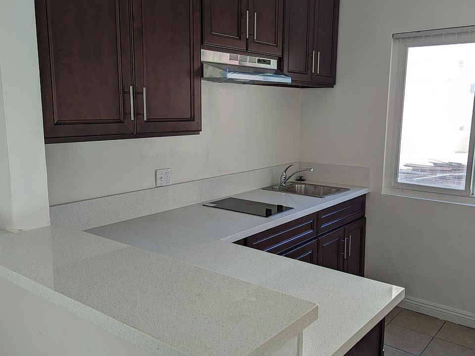 1st image of 336 N Berendo St APT 114