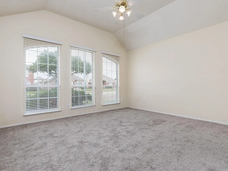 3928 Windford Dr — Photo 25