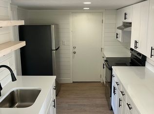 153 Samoset Ave APT 3, Hull, MA 02045