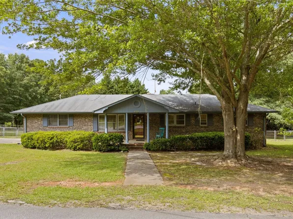 420 Wesley Ct, Starr, SC 29684