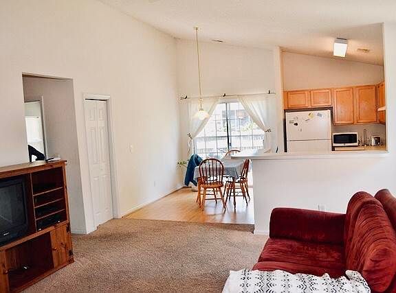 2nd image of 106 Blue Jasmine Ln