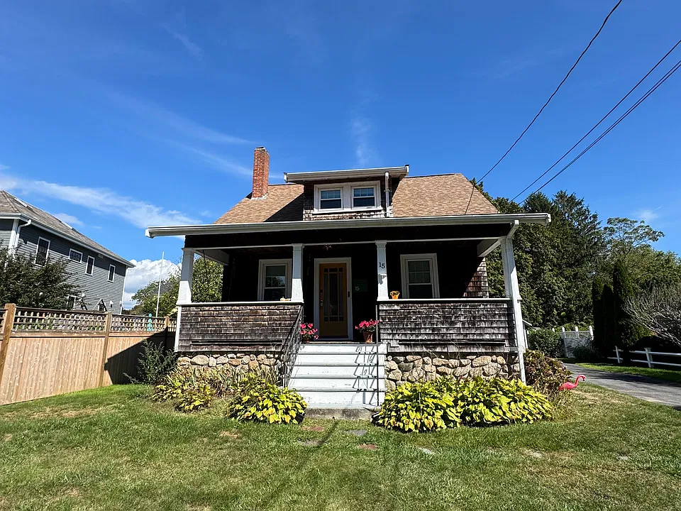 15 N Pleasant St