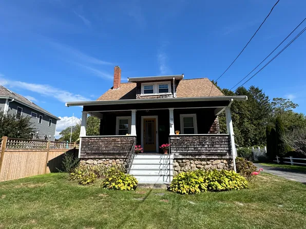 15 N Pleasant St, Dartmouth, MA 02748