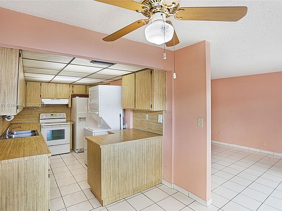 5th image of 1300 SW 122nd Ave APT 102-2