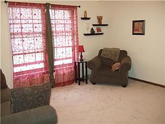 5th image of 201 Bingaman Ct