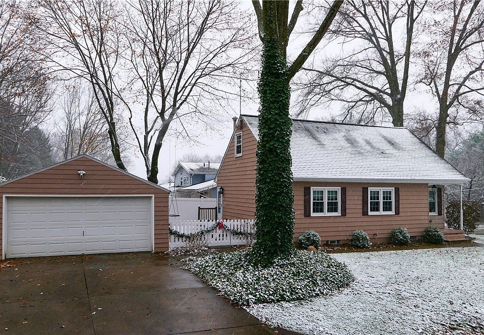 1st image of 3113 Englewood Dr