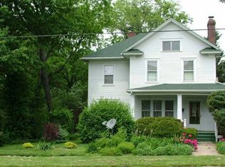 1700 Mound Rd, Jacksonville, IL 62650