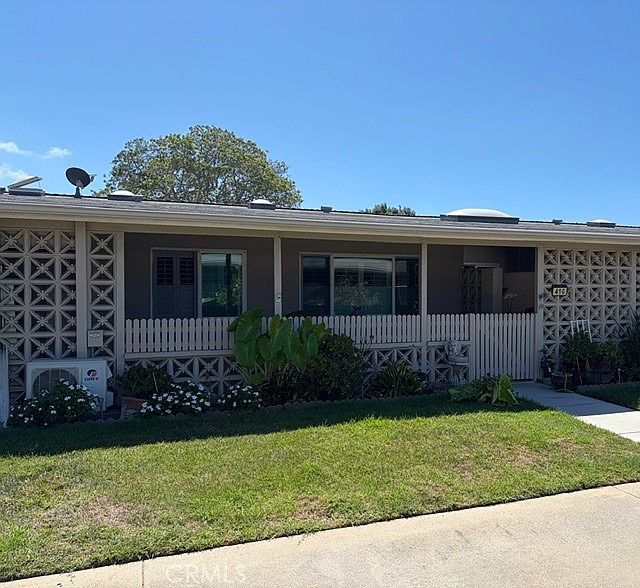 1st image of 1720 Interlachen Rd APT 41G