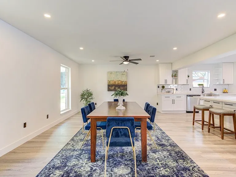11010 Wickersham Ln — Photo 8