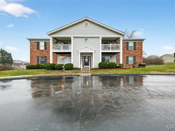 19 Berview Cir APT H, Saint Louis, MO 63129