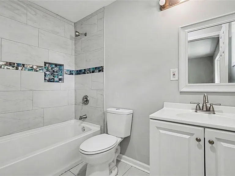 2952 N Dekalb Dr #A — Photo 10